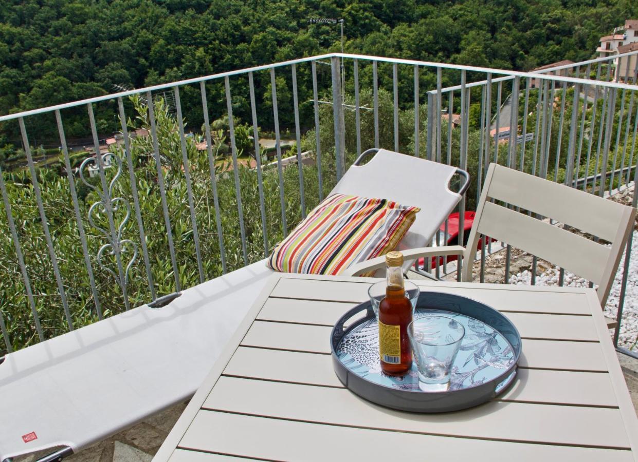 La Terrazza Con L'Ulivo - Guesthouse Con Terrazza E Vista Sul Golfo Dei Poeti La Spezia Bagian luar foto